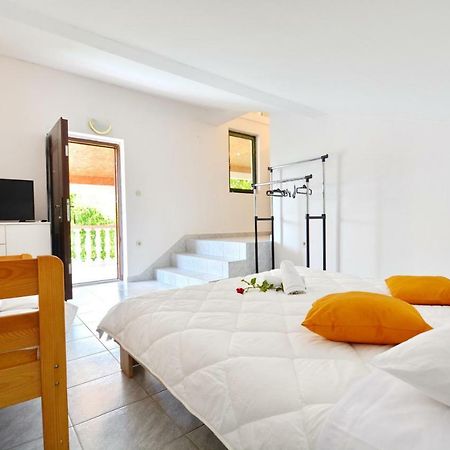 Apartmani Maca Sikovo Ngoại thất bức ảnh