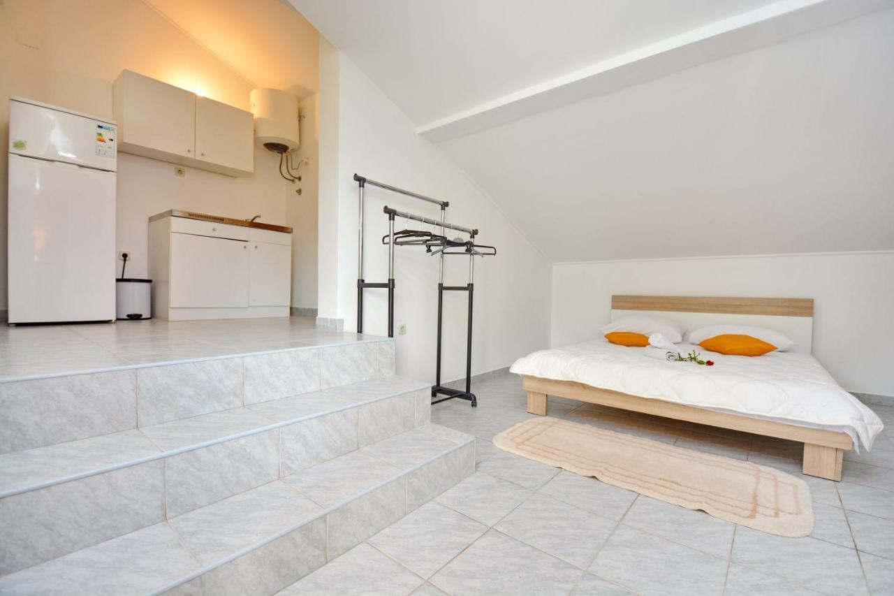 Apartmani Maca Sikovo Ngoại thất bức ảnh