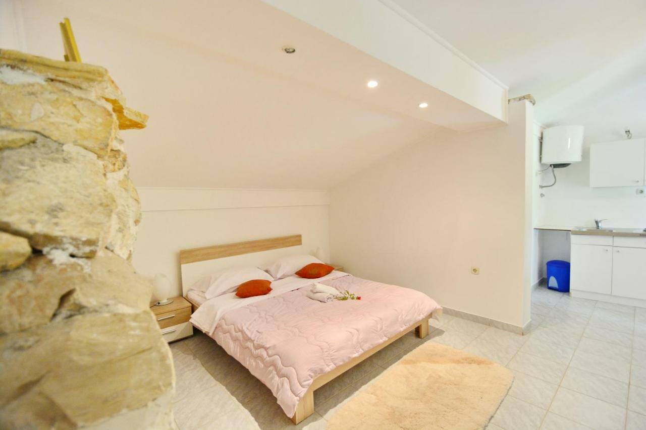 Apartmani Maca Sikovo Ngoại thất bức ảnh