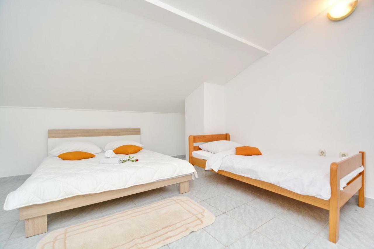 Apartmani Maca Sikovo Ngoại thất bức ảnh