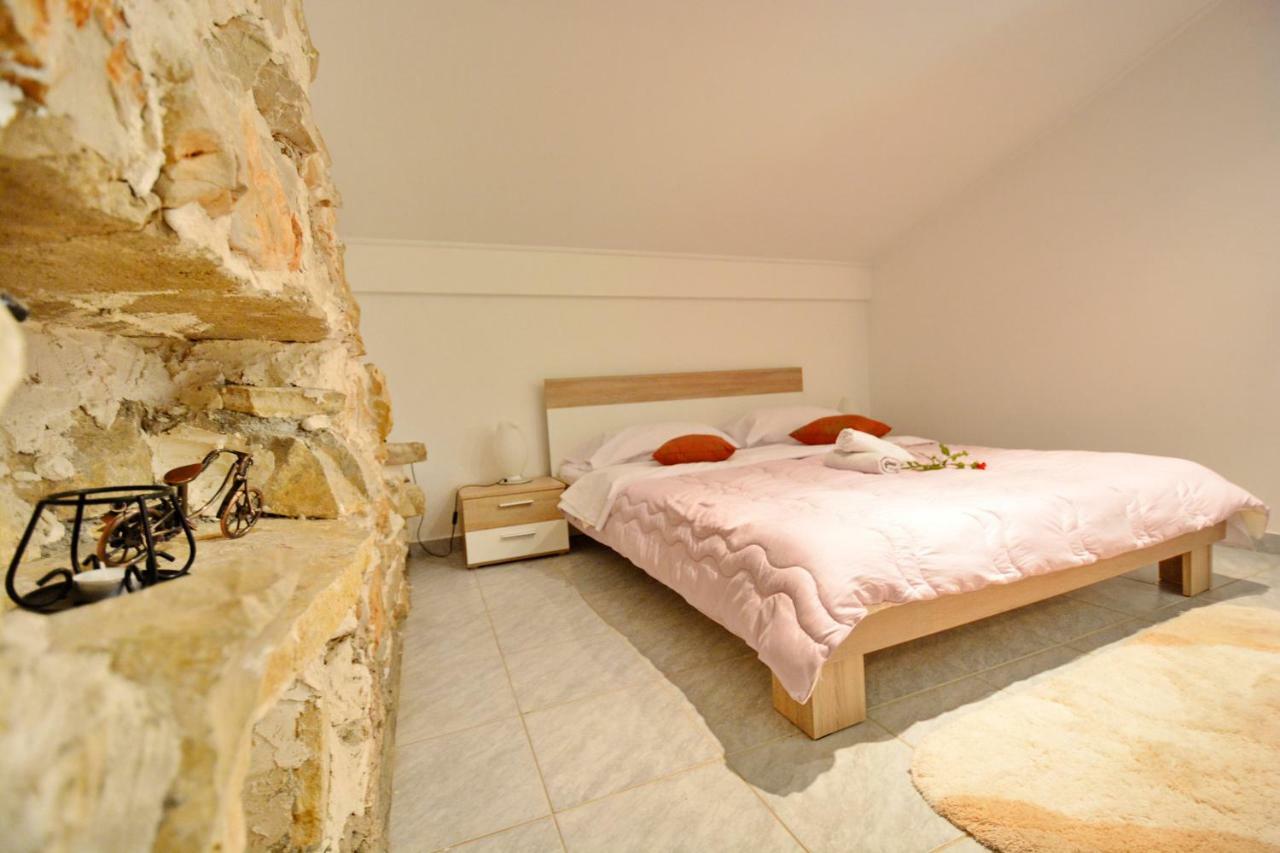 Apartmani Maca Sikovo Ngoại thất bức ảnh